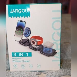 3 in 1 Charging Station for Apple Devices, Foldable Wireless Charging Station